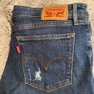 Levi’s 711 Skinny Jeans (29)